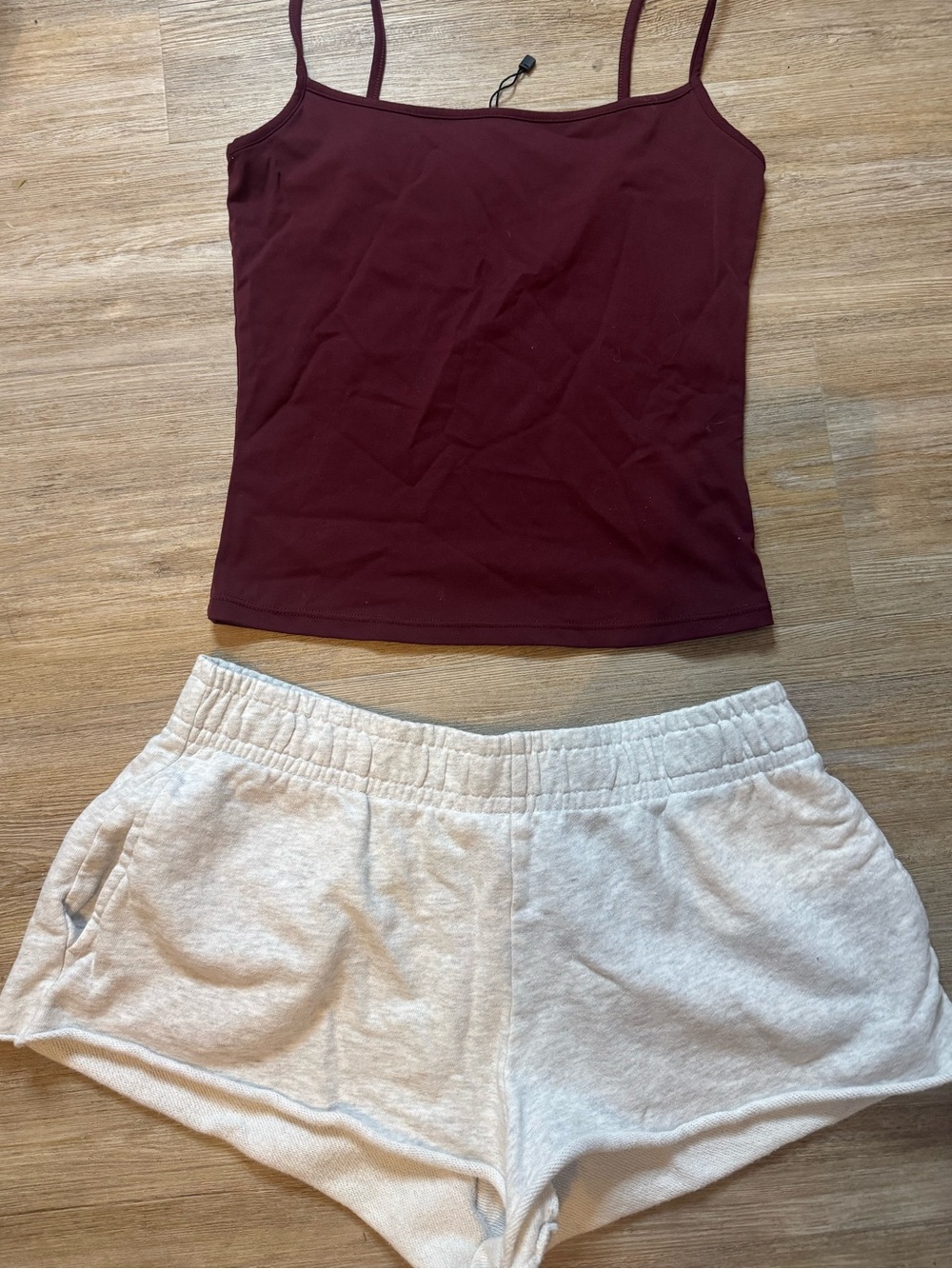 Garage maroon sleek scoop camo and spring grey sweatshorts bundle